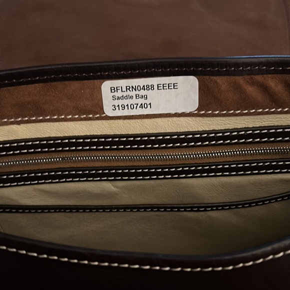 New Dooney and Bourke bag - Picture 9 of 14